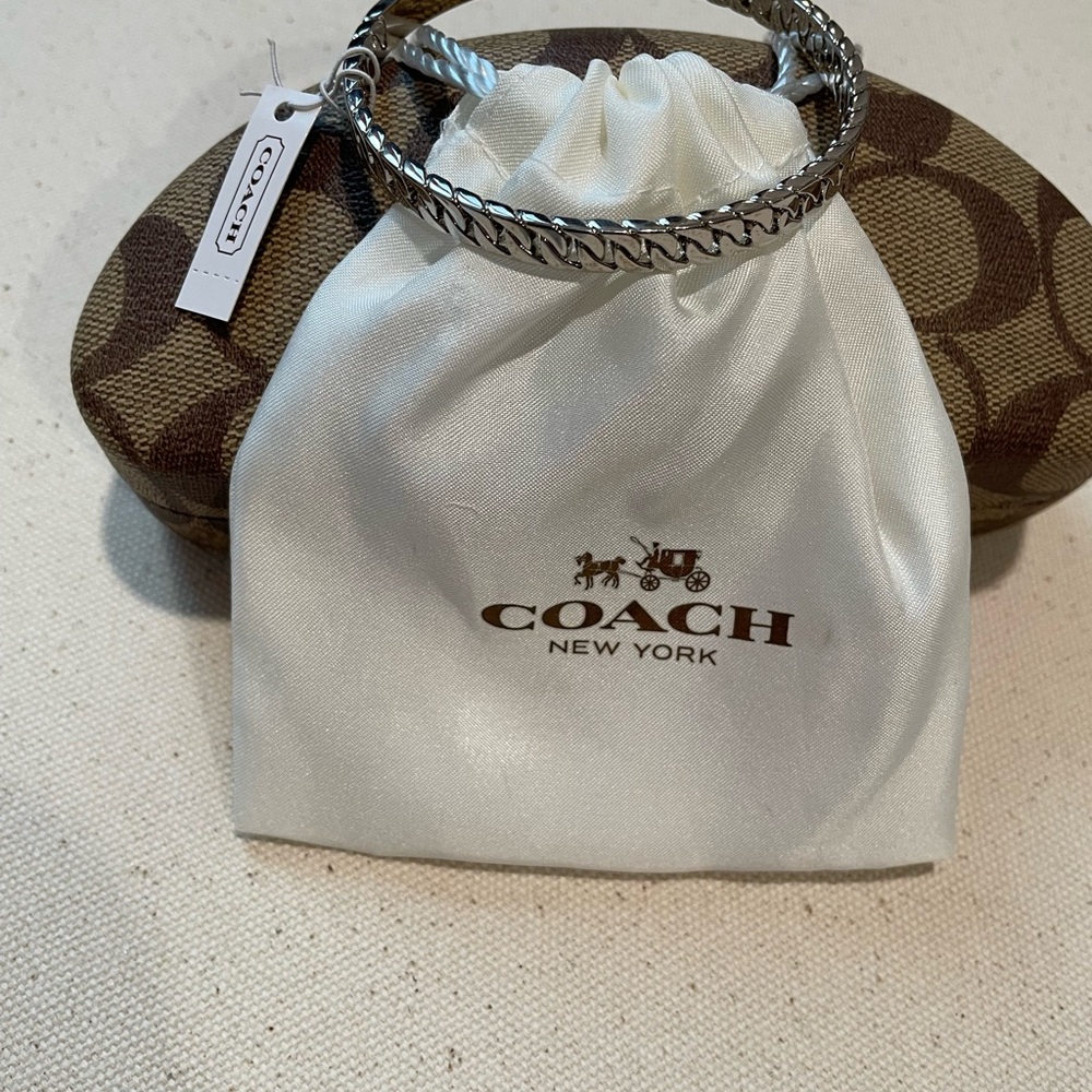 Coach Silver Chain Bangle - Picture 3 of 3